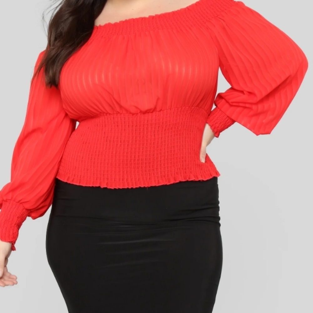 New with tags red cropped on or off the shoulder top size 3x